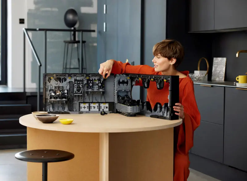 Batcueva: Caja Sombría