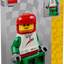 Minifigura Gigante de Piloto de Carreras