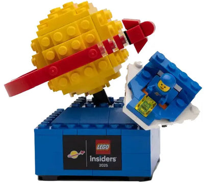 Retro Space Explorer