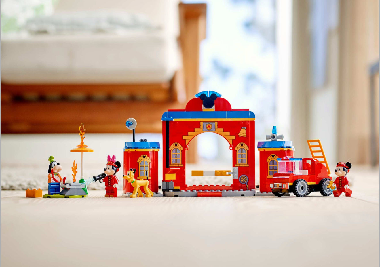 Mickey & Friends Fire Truck & Station