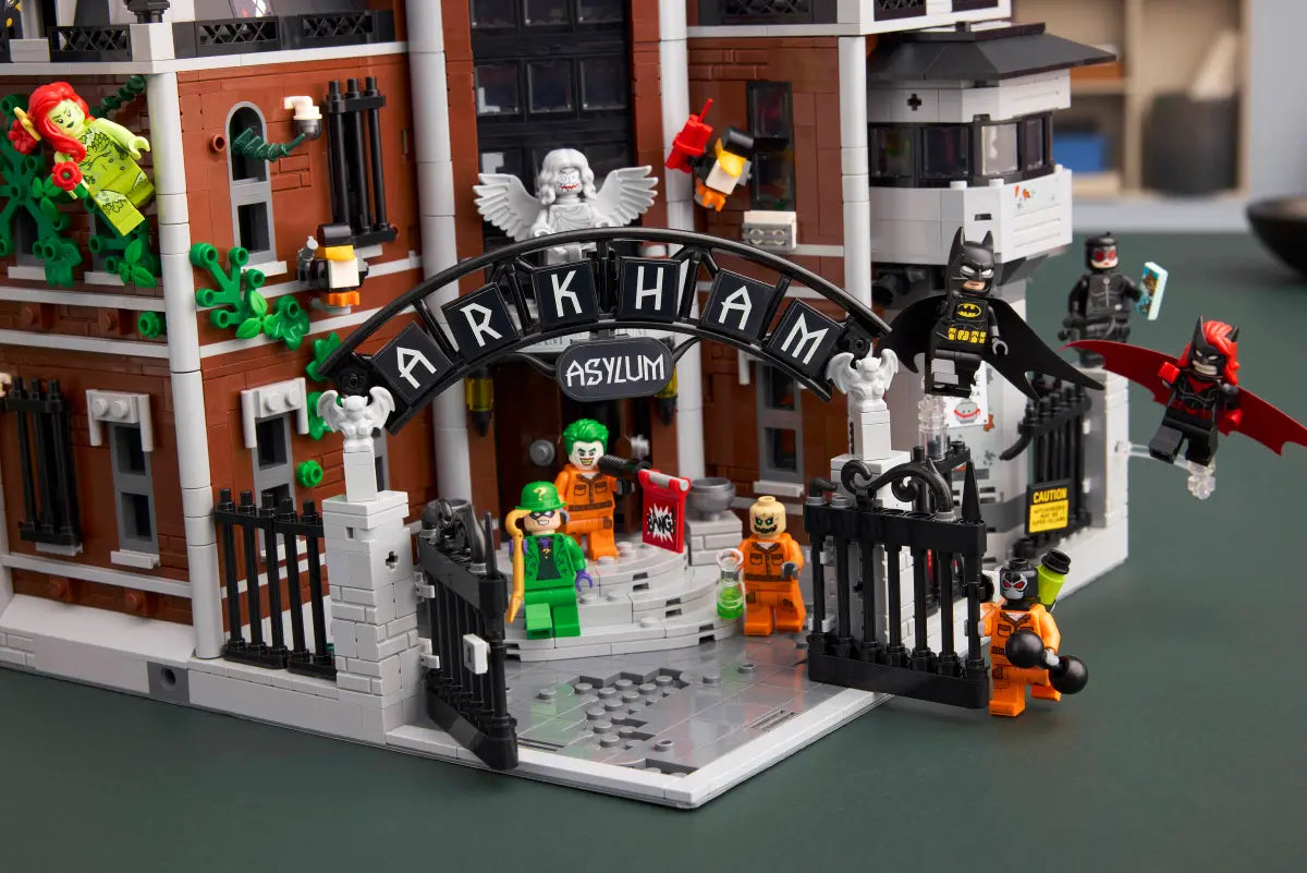 Arkham Asylum™ 76300